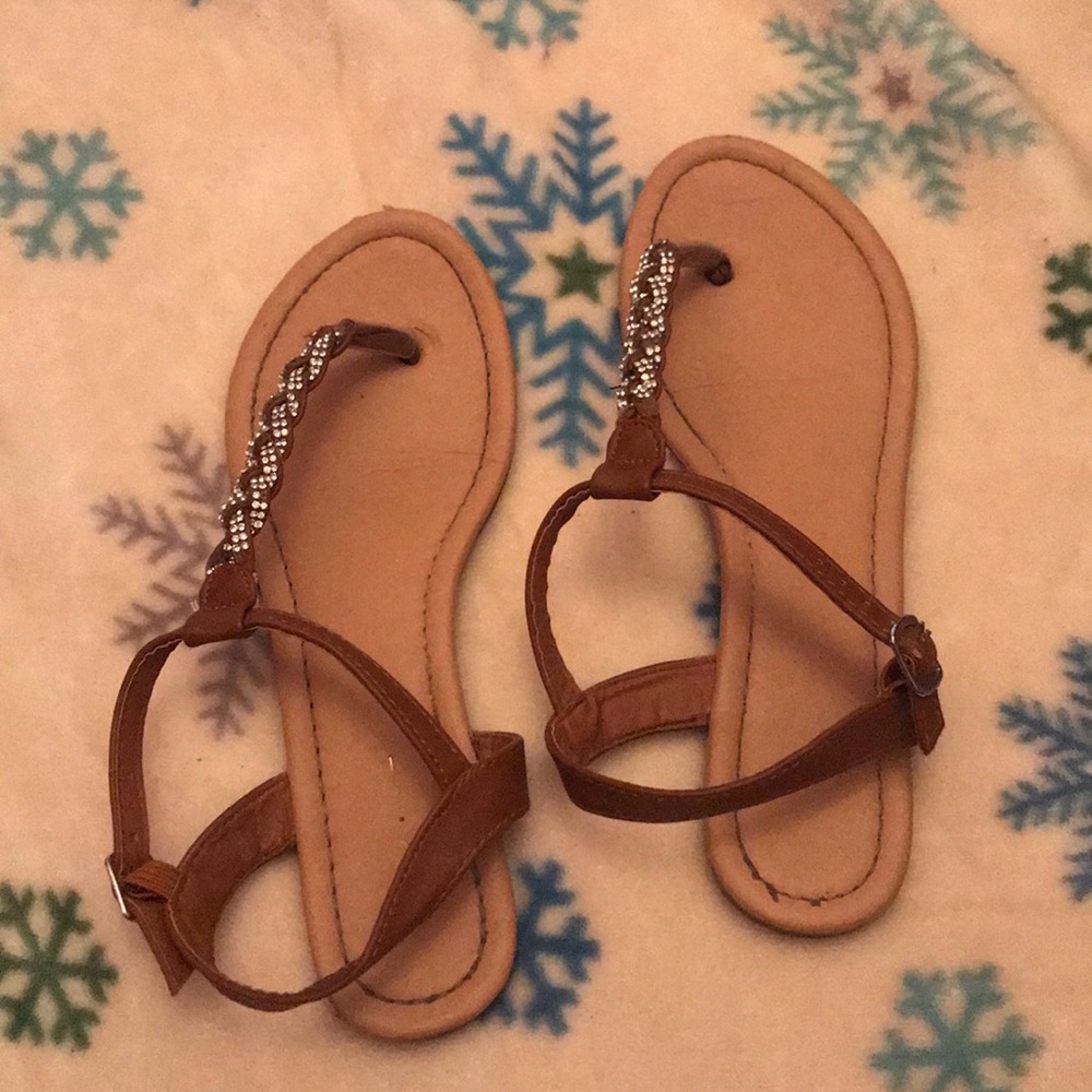 Girls sandals size 6.